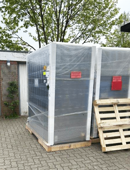 Verpackte Buderus Wärmepumpen